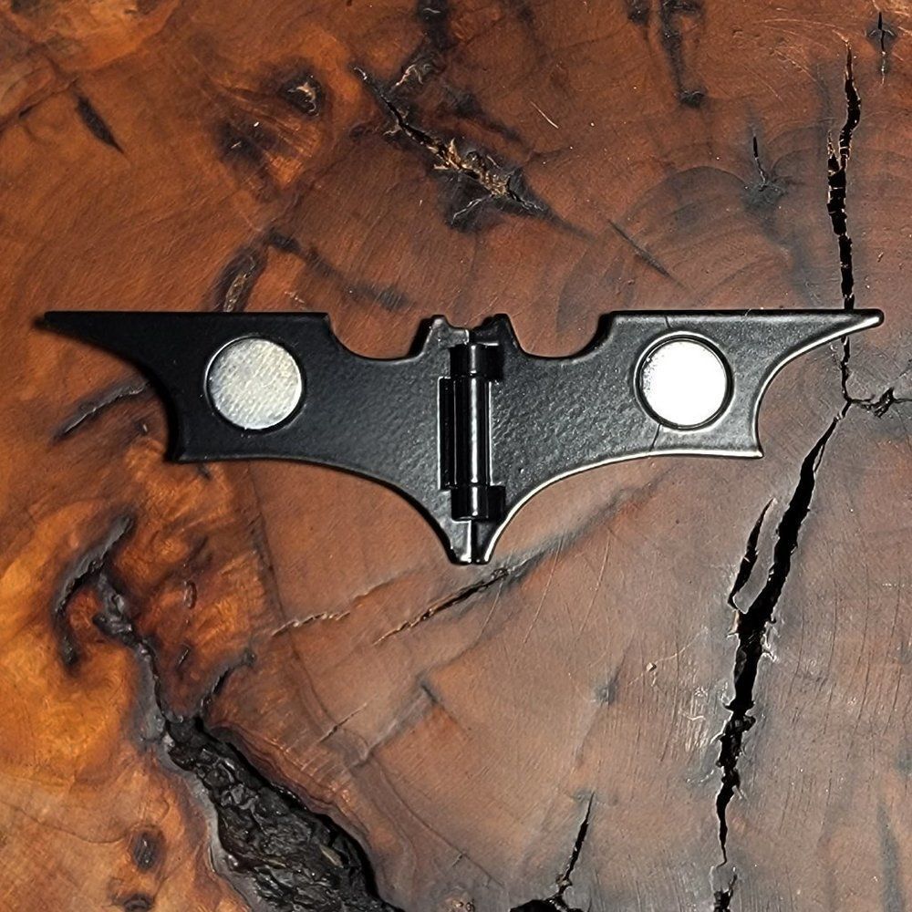 Personalized Men's Money Clip Batman Baterang Personalized Money Clip - Picture 3 of 8